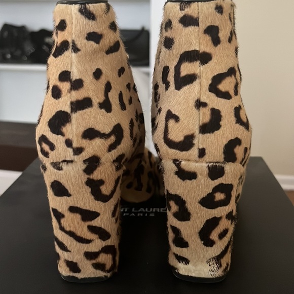 Saint Laurent Pony hair boots - Picture 3 of 5